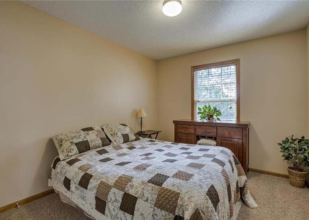 104 GRANT Avenue — photo 5