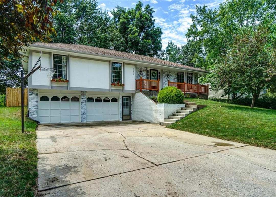 10405 NW 57th Terrace — photo 36