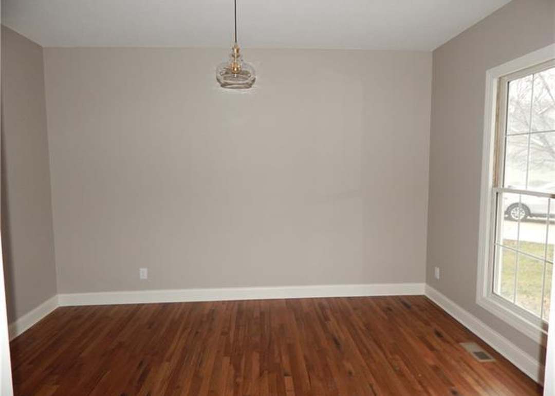105 Brookwood Court — photo 9