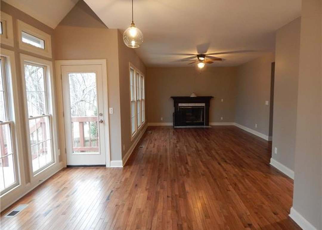 105 Brookwood Court — photo 13