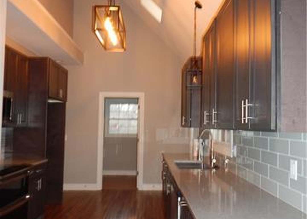 105 Brookwood Court — photo 15