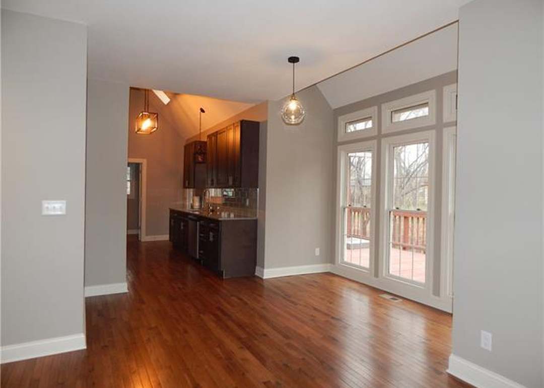 105 Brookwood Court — photo 16