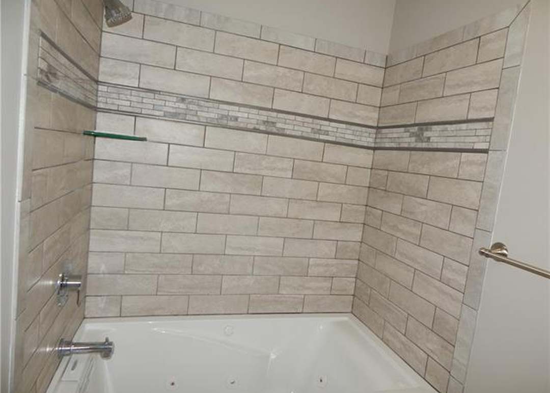 105 Brookwood Court — photo 32