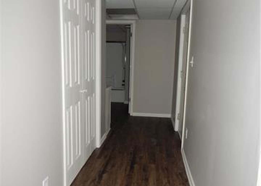105 Brookwood Court — photo 41
