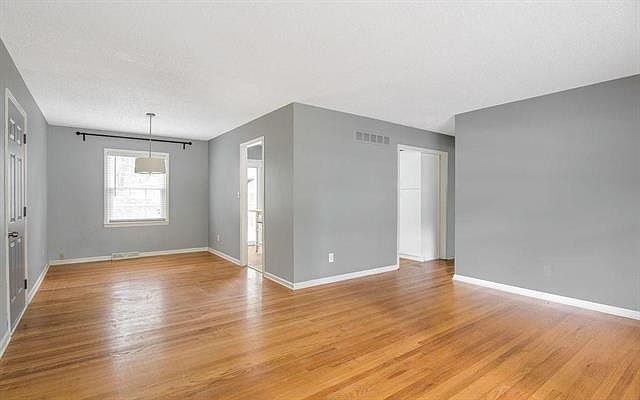 10508 W 91ST Street — photo 7