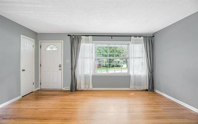 10508 W 91ST Street — photo 8