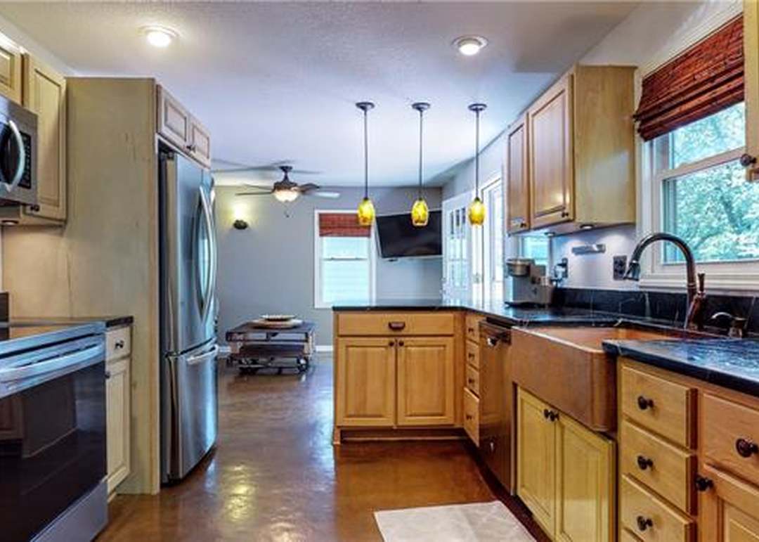 10515 W 69th Terrace — photo 15