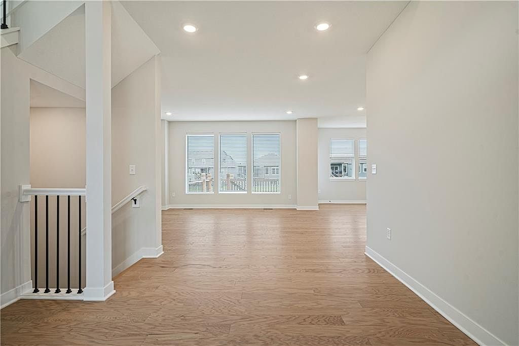 10527 N Jefferson Street — photo 4