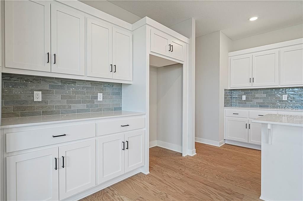 10527 N Jefferson Street — photo 15