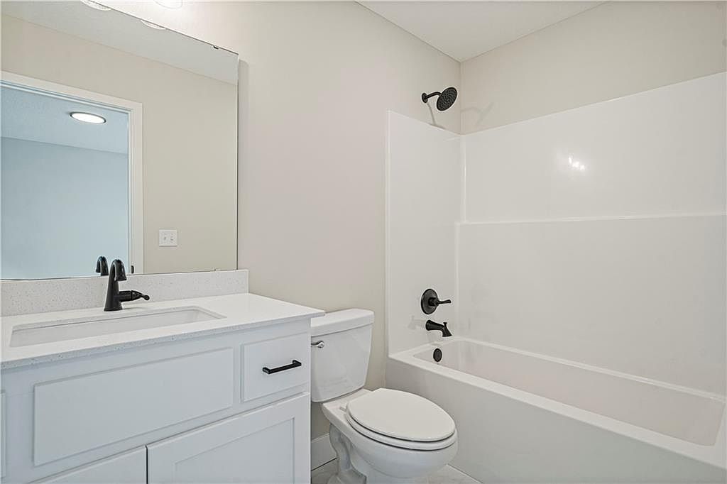 10527 N Jefferson Street — photo 26