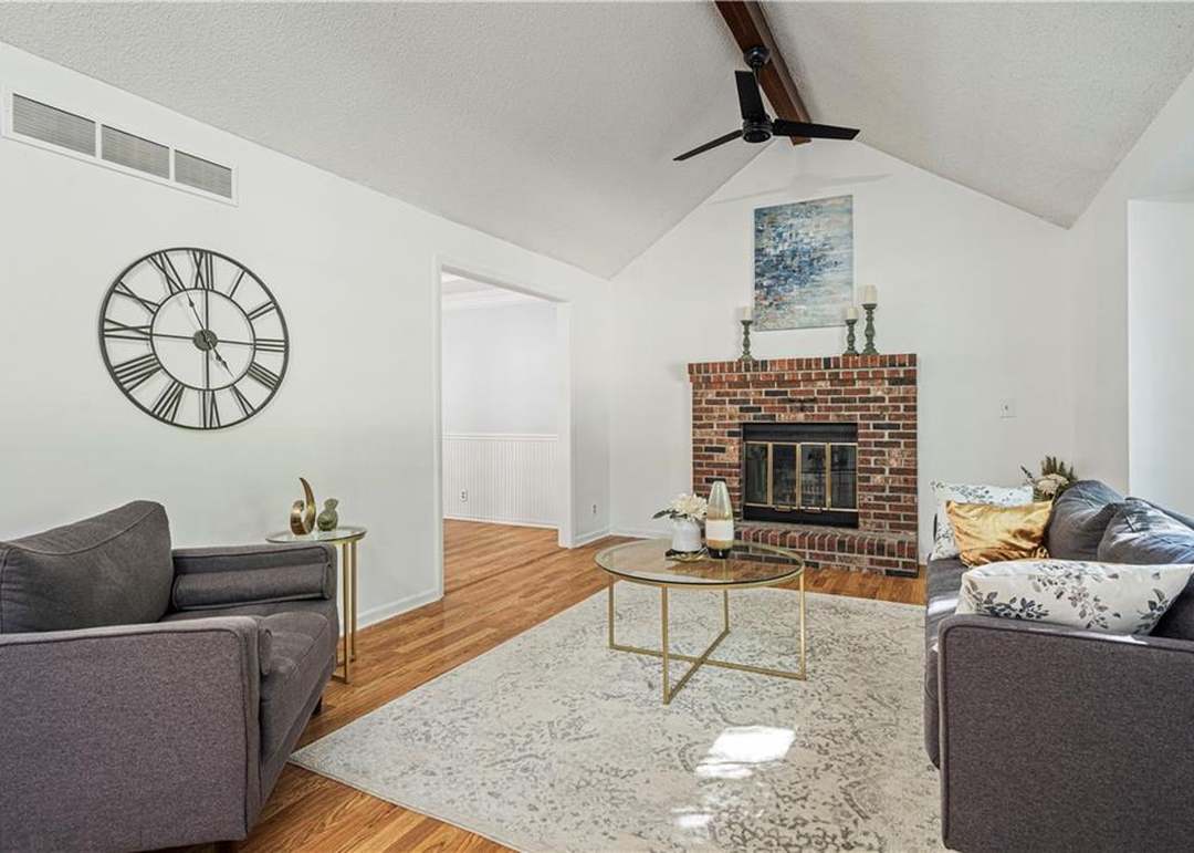 10561 Bradshaw Street — photo 9
