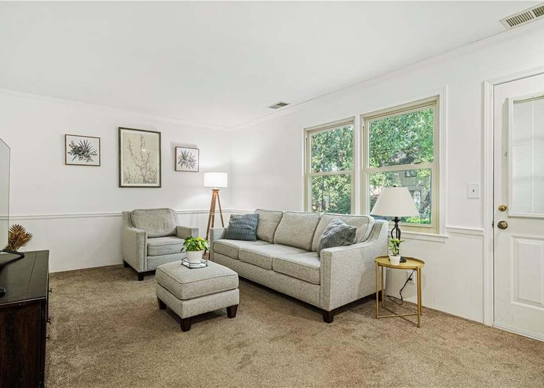 10561 Bradshaw Street — photo 22