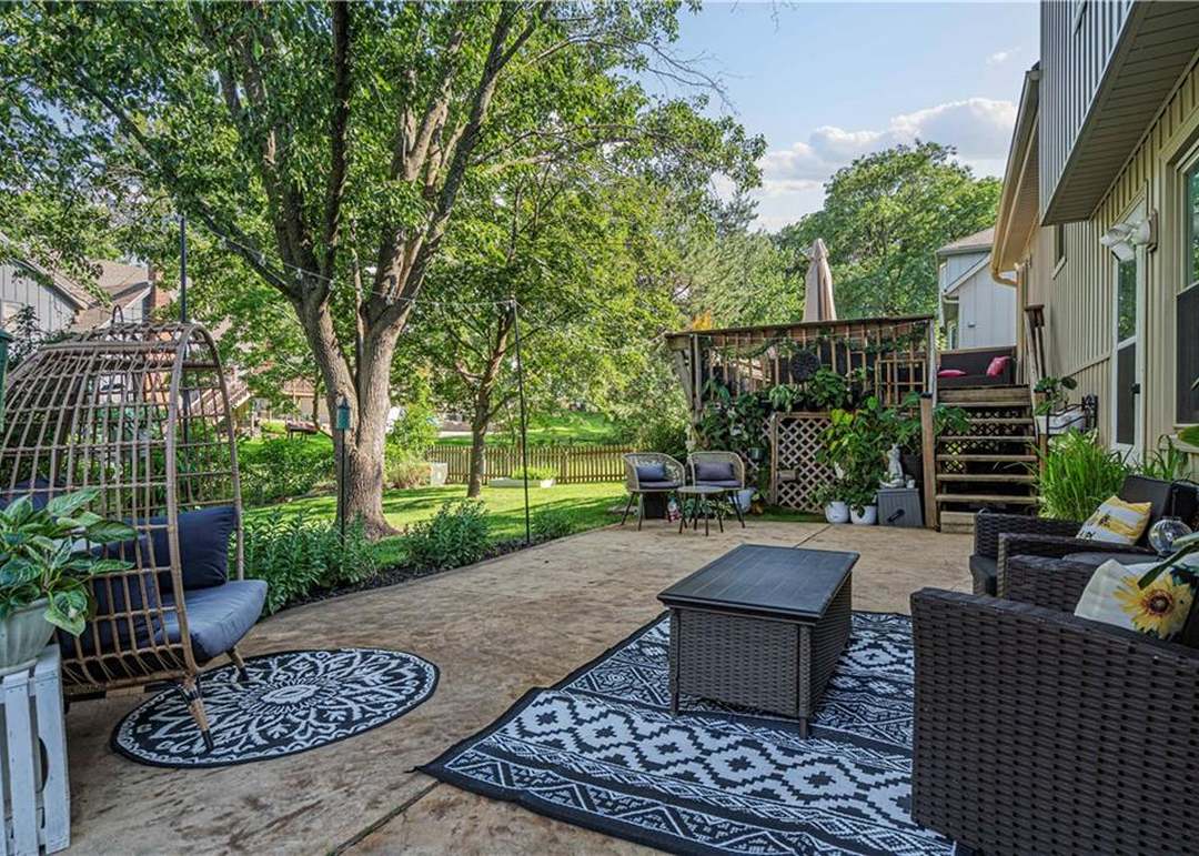 10561 Bradshaw Street — photo 27