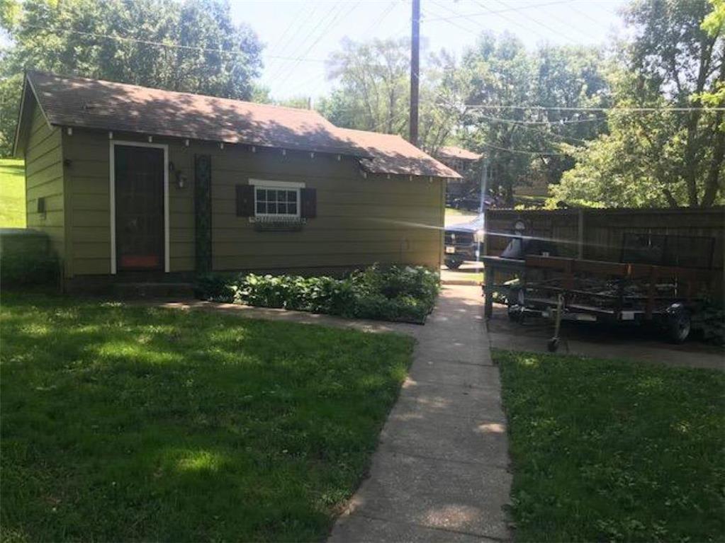 106 Marion Street — photo 15