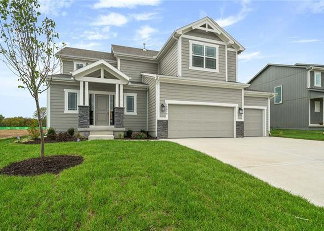 10620 N Holly Street — photo 8