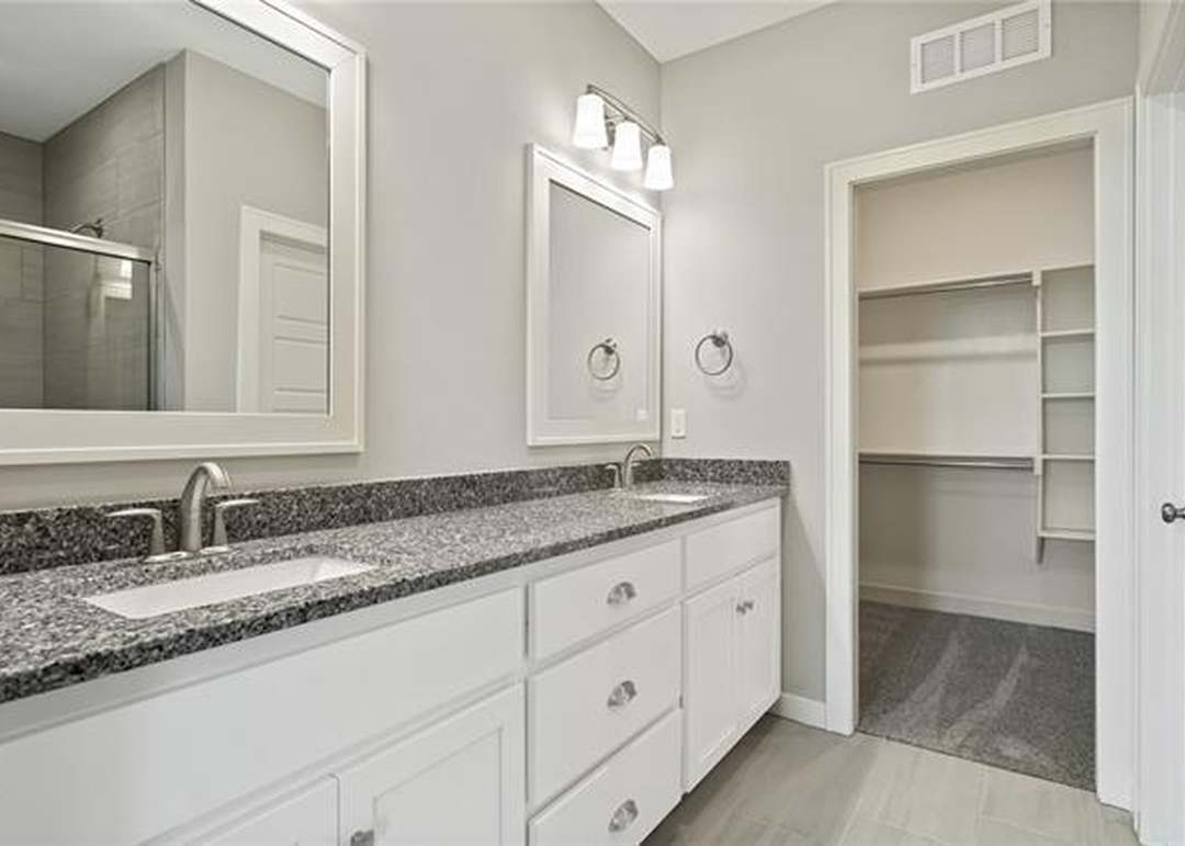 10620 N Holly Street — photo 27