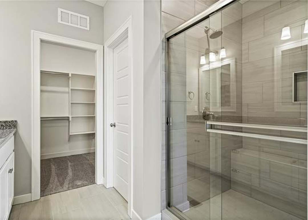 10620 N Holly Street — photo 28