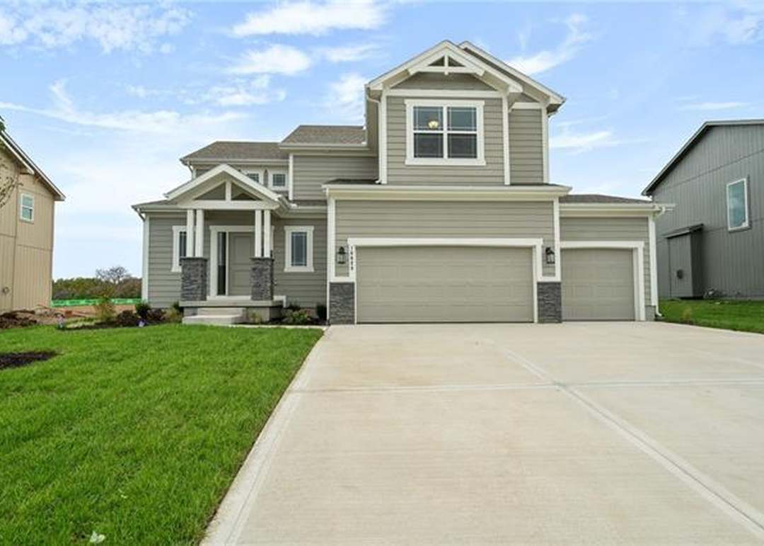 10620 N Holly Street — photo 39