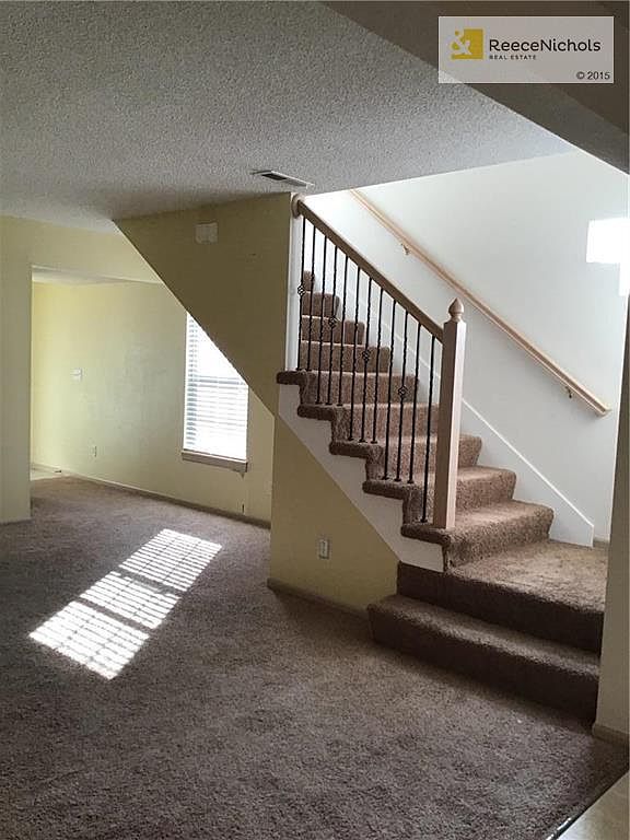 10628 E 46th Terrace — photo 3