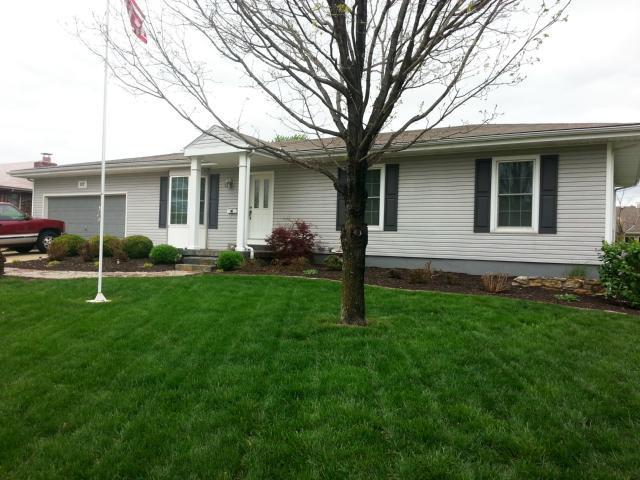 107 N Hillcrest Road — photo 1