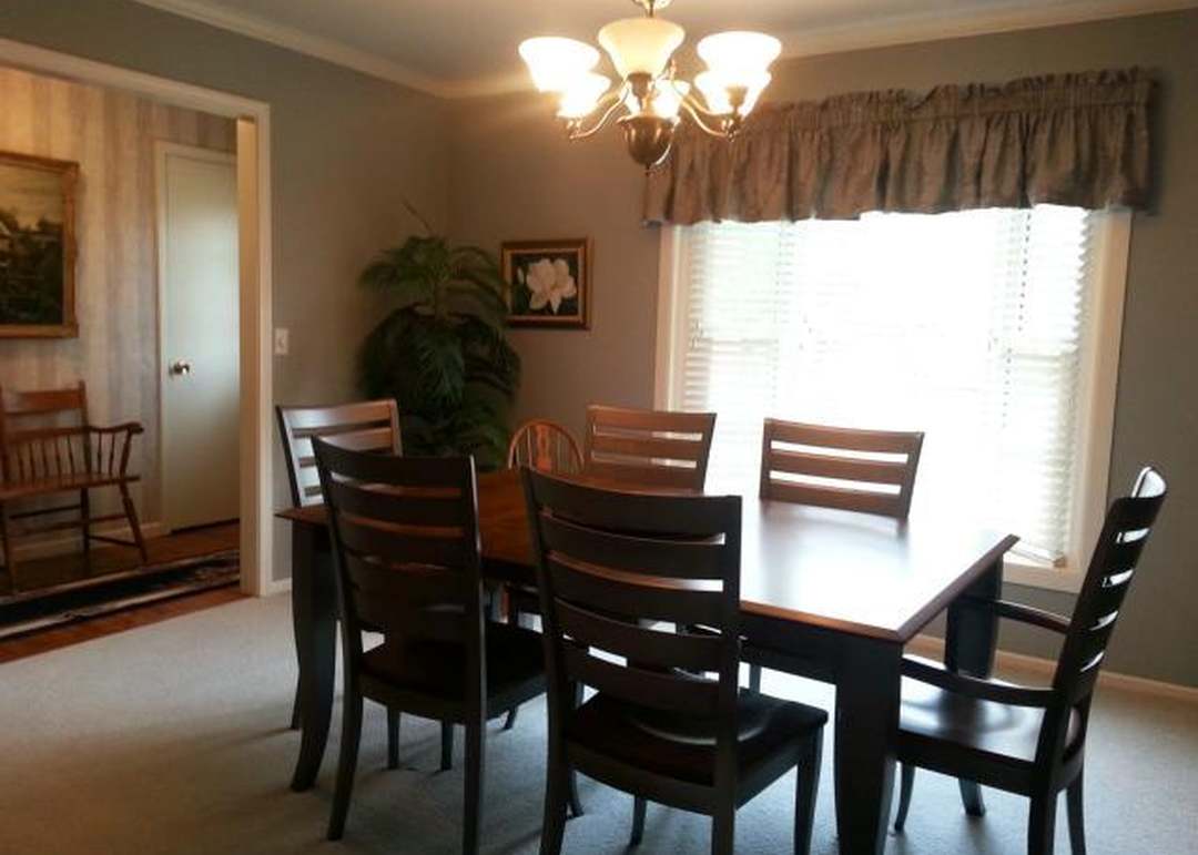 107 N Hillcrest Road — photo 2