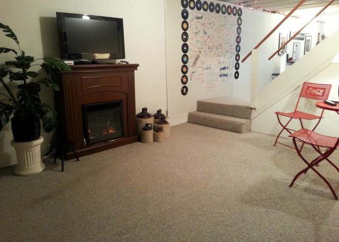 107 N Hillcrest Road — photo 7
