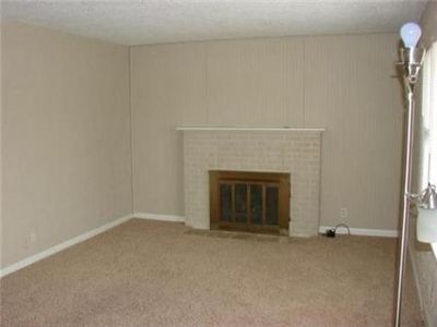 10709 Sharon Lane — photo 5