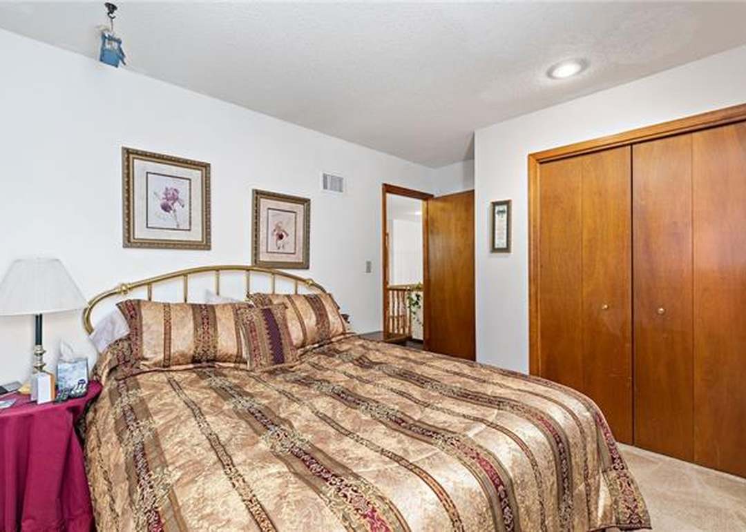 10803 W 115th Terrace — photo 7