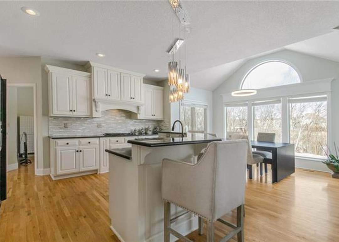 10806 W 163rd Terrace — photo 12