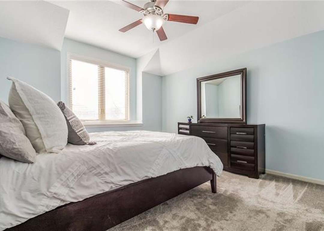 10806 W 163rd Terrace — photo 30