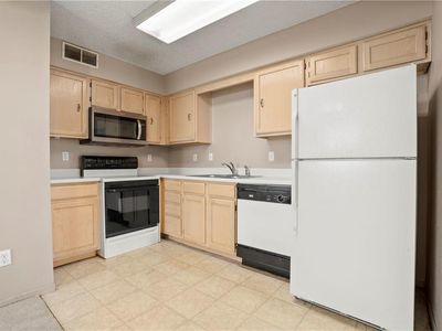 109 Cambridge Meadows Lane — photo 3