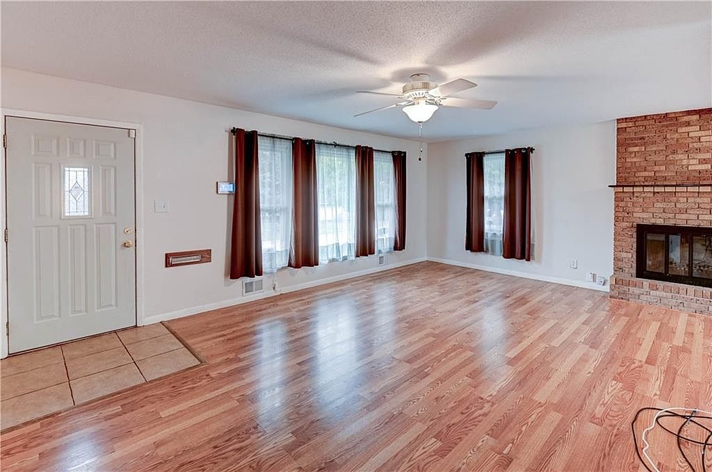 10905 Bales Avenue — photo 5