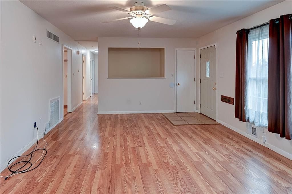 10905 Bales Avenue — photo 10