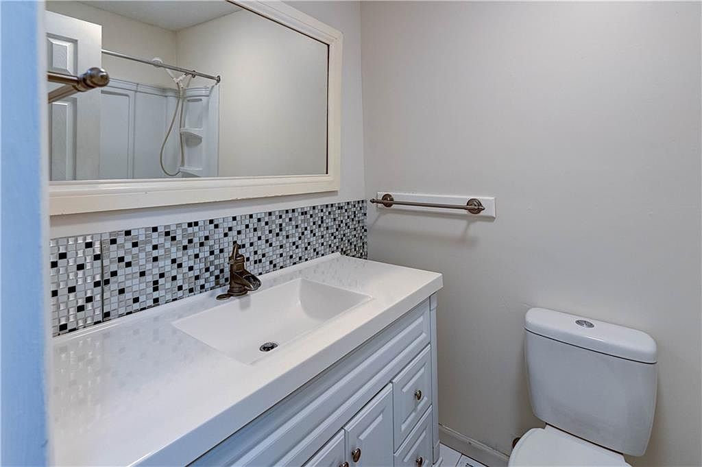 10905 Bales Avenue — photo 20