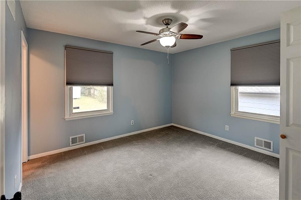 10905 Bales Avenue — photo 22