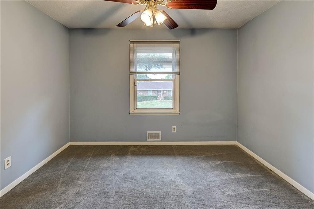 10905 Bales Avenue — photo 34