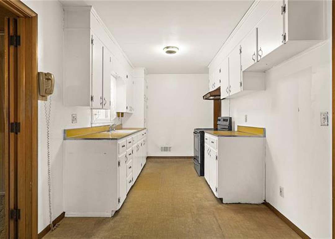 10908 E 35th St. S Street — photo 9
