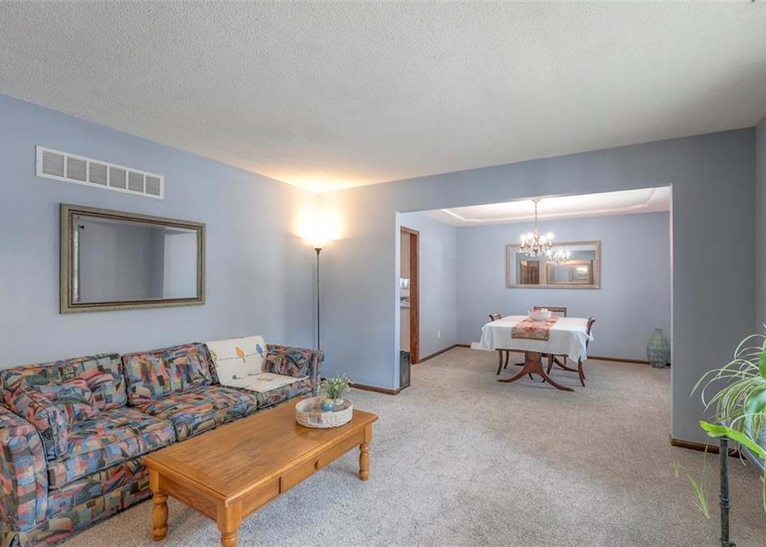 10912 Myrtle Avenue — photo 10