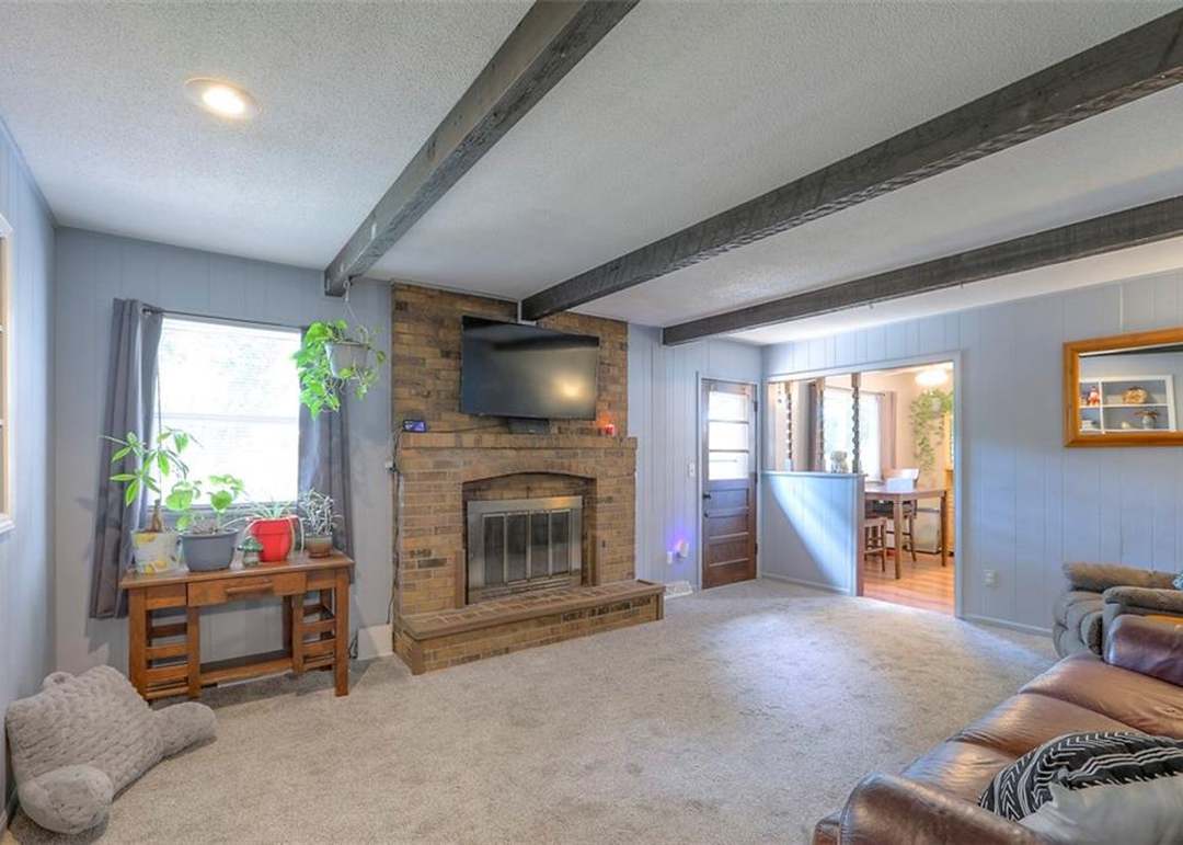 10912 Myrtle Avenue — photo 19