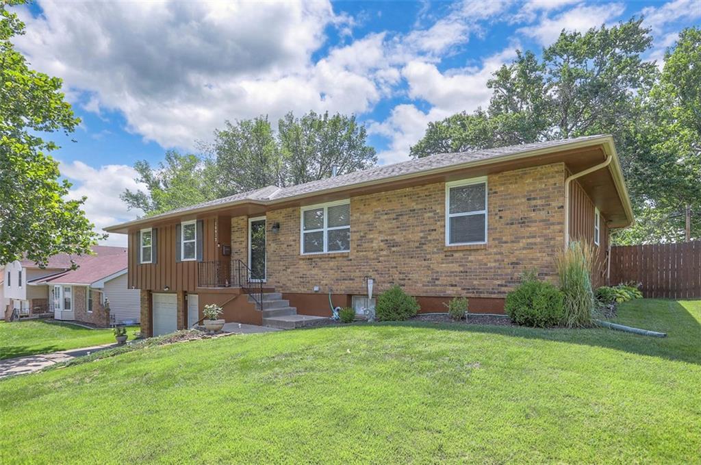 10912 Myrtle Avenue — photo 41