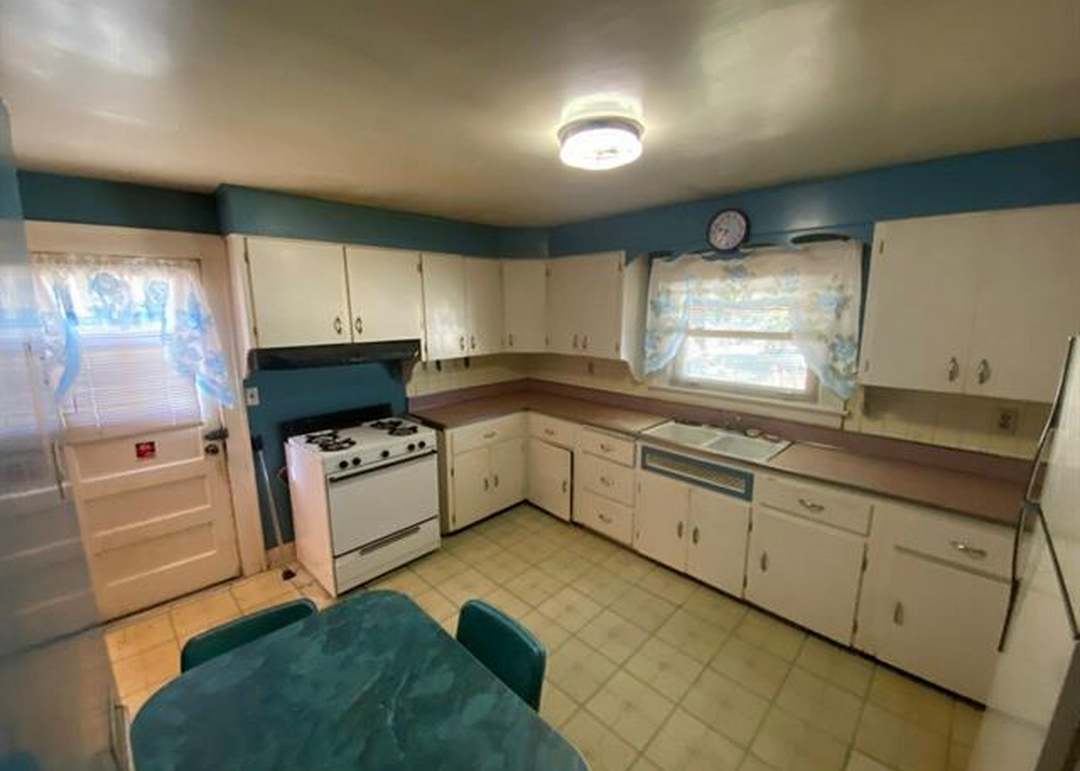 110 S Willow Avenue — photo 9