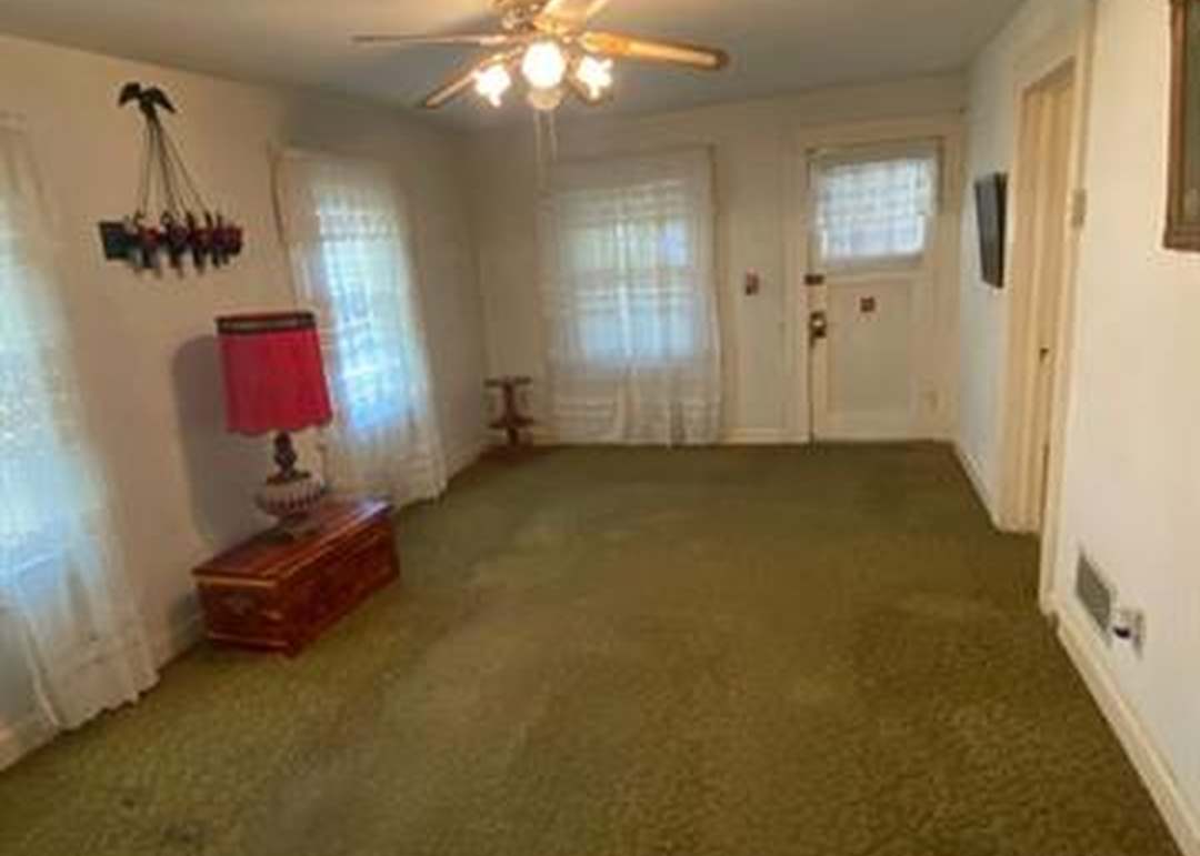 110 S Willow Avenue — photo 13