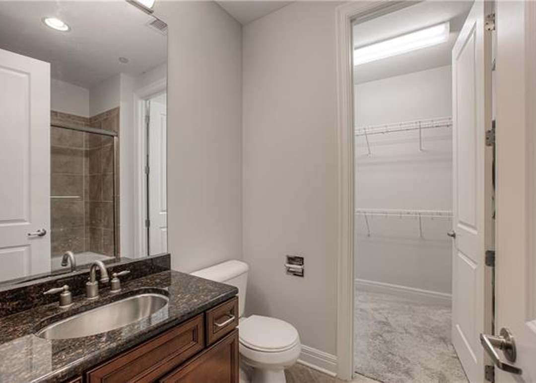1101 Walnut Street — photo 15