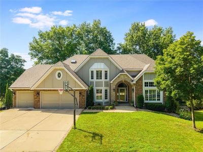 1105 Guinevere Drive, Liberty, MO
