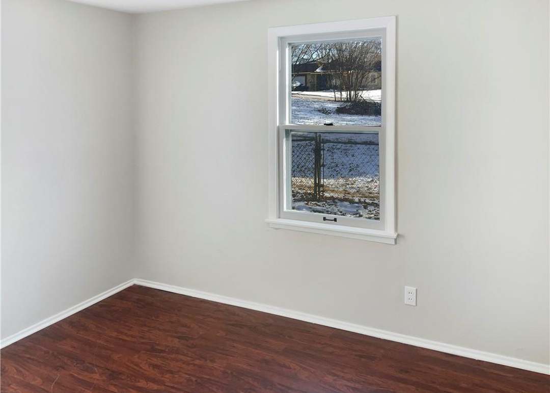 1105 S 50th Terrace — photo 16