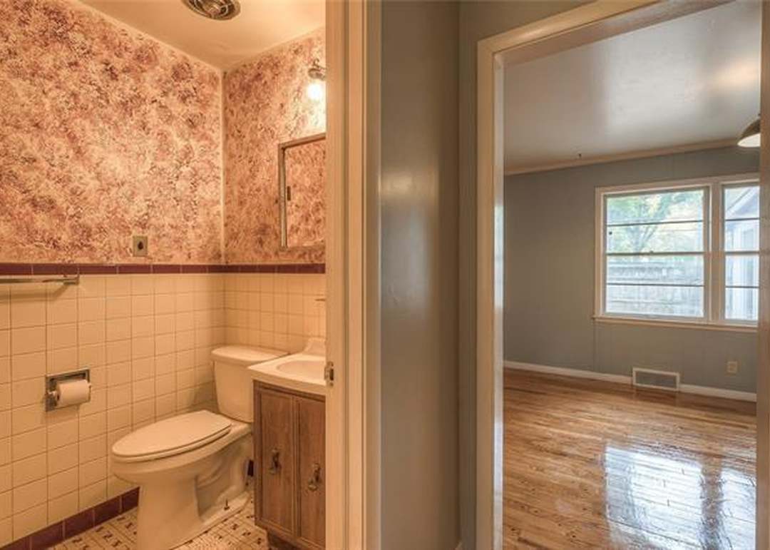 1109 E 108th Terrace — photo 17