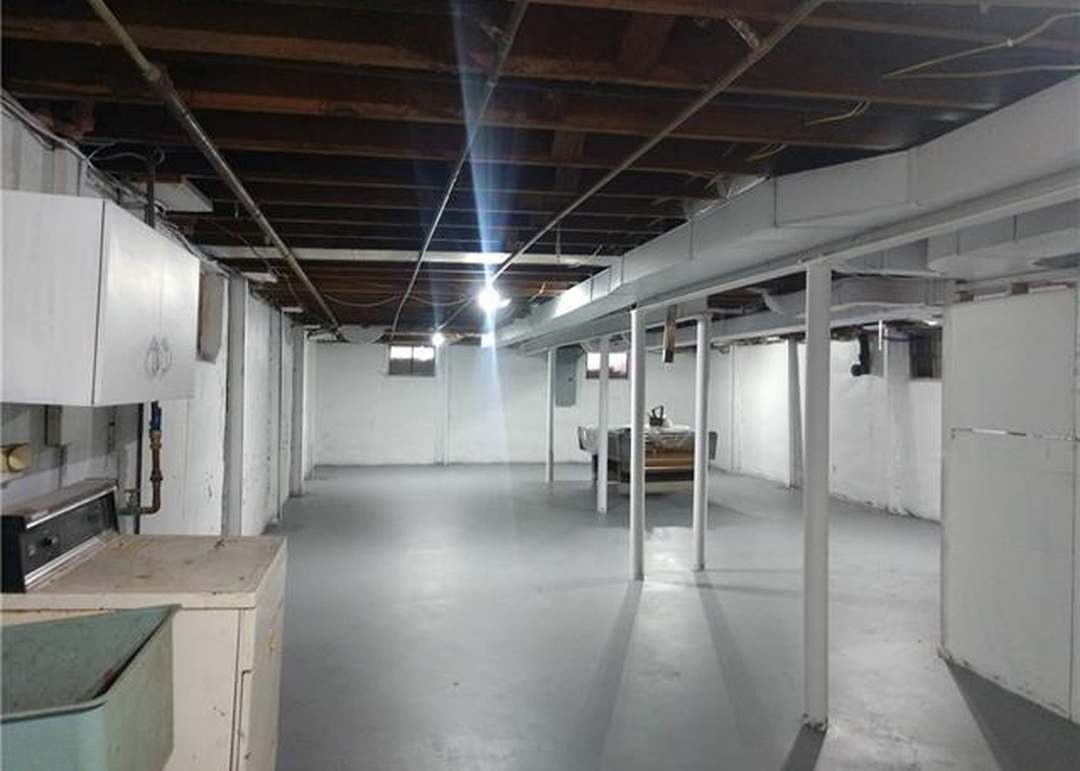 1109 E 108th Terrace — photo 31