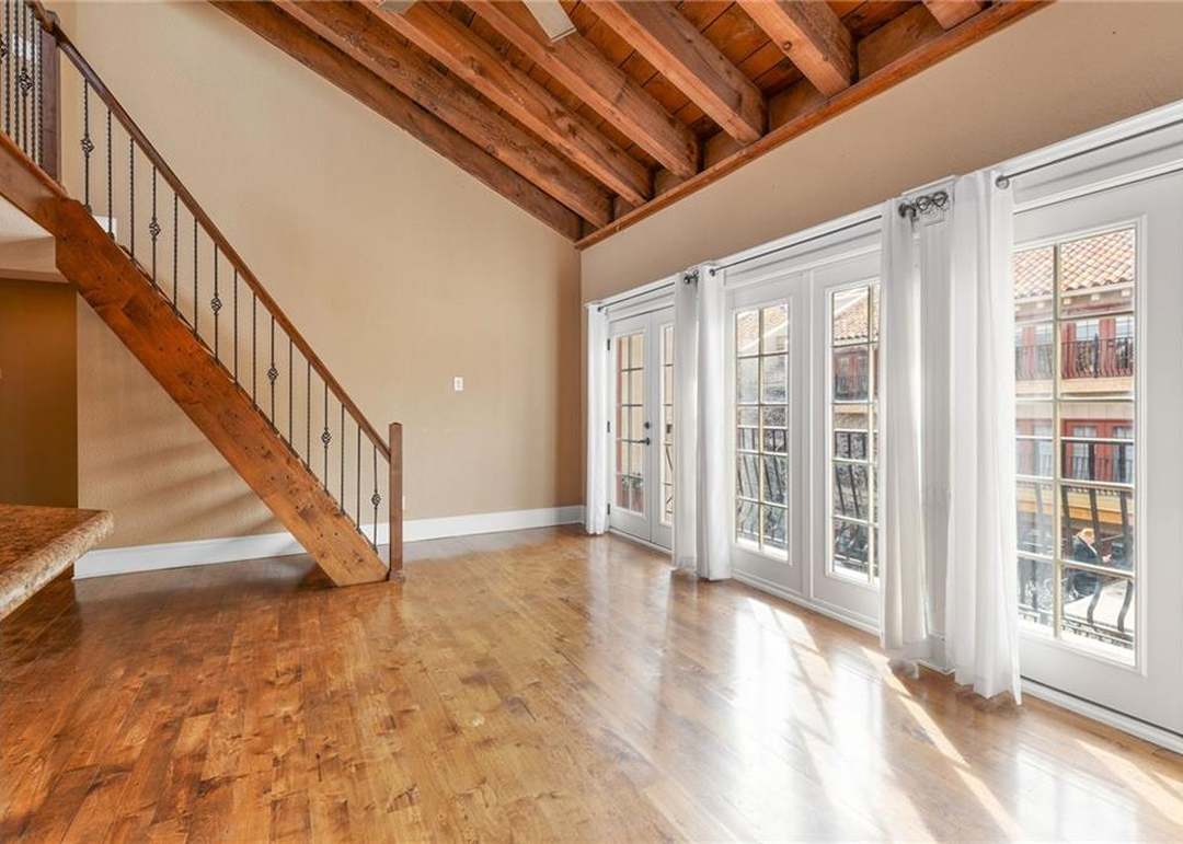 1111 W 46th Street — photo 3