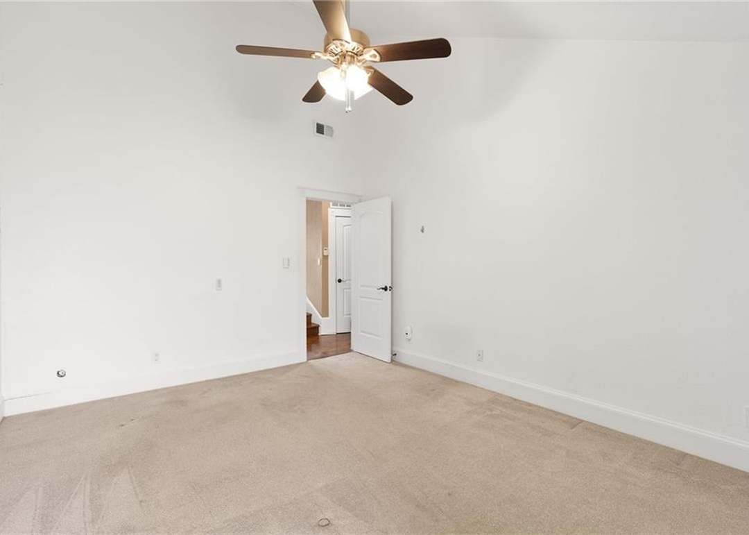 1111 W 46th Street — photo 14