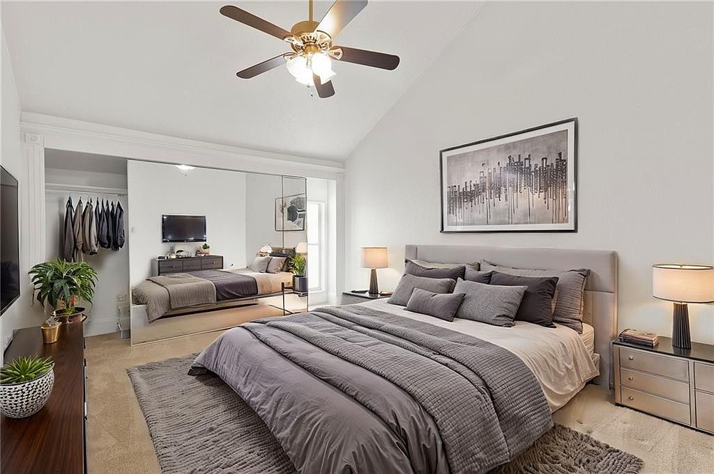 1111 W 46th Street — photo 12